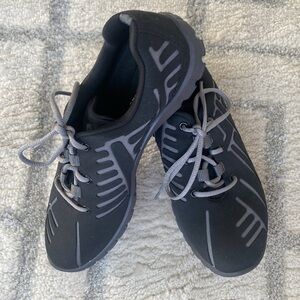 Rockport Black & Gray Zero Welded lace up Athletic Shoes 6 NWT